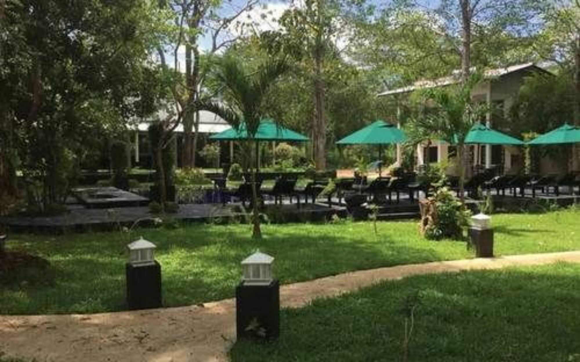 Flower Garden Eco Village Sigiriya Ngoại thất bức ảnh